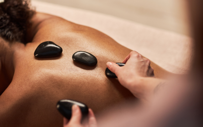 Massage aux pierres chaude au Vietnam