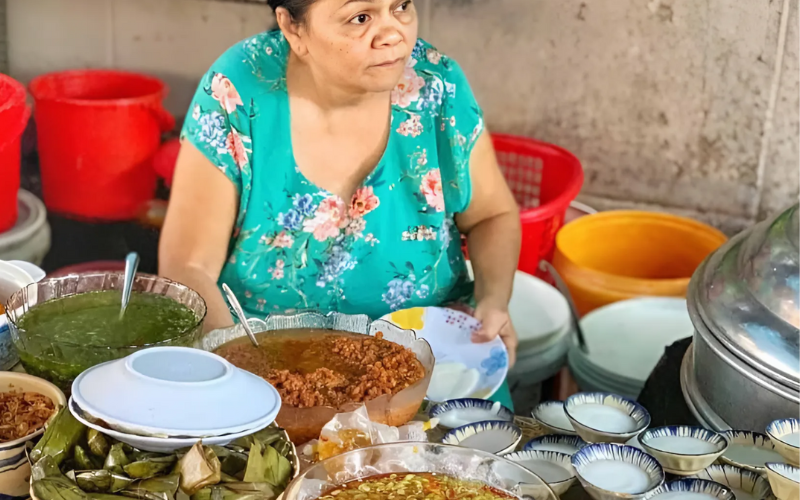 Le Banh beo pour un petit-déjeuner au Vietnam