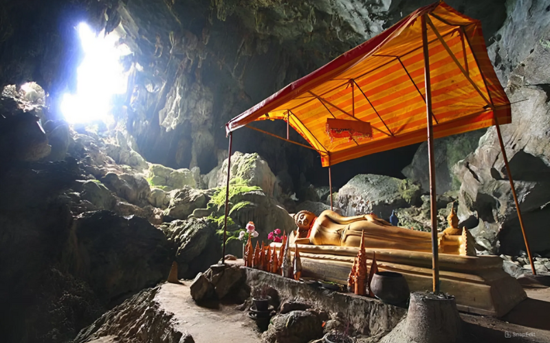 Que faire au Laos-La grotte de Tham Phu Kham