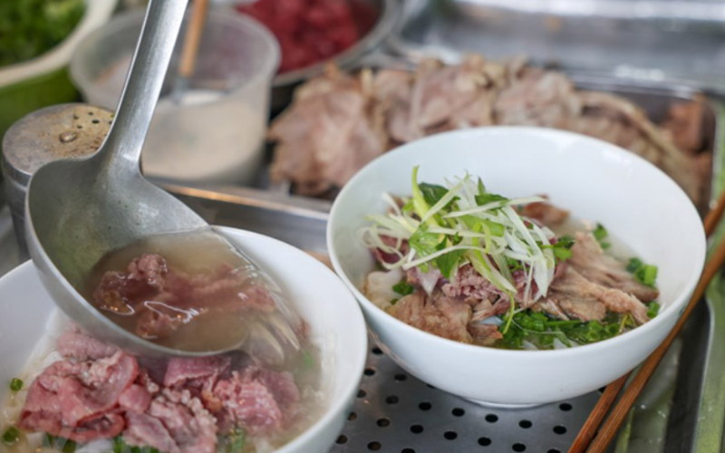 Pho au bœuf - l'un des plats vietnamiens les plus populaires