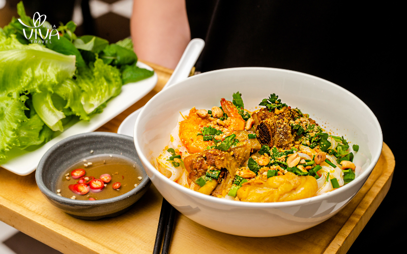 Danang Vietnam - What to eat in Danang Vietnam - Quang Noodles