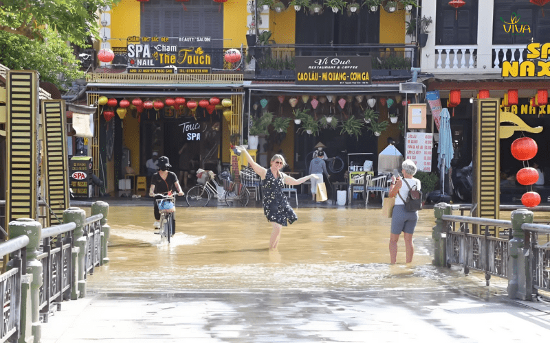 Les touristes à Hoi An