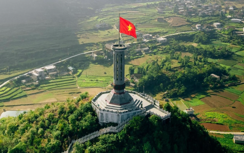 Mât de drapeau Lung Cu
