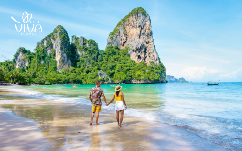 Krabi - Le Scogliere e le Spiagge di Railay
