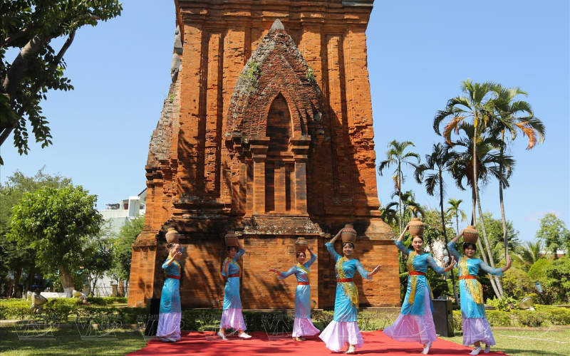  tours Thap Doi