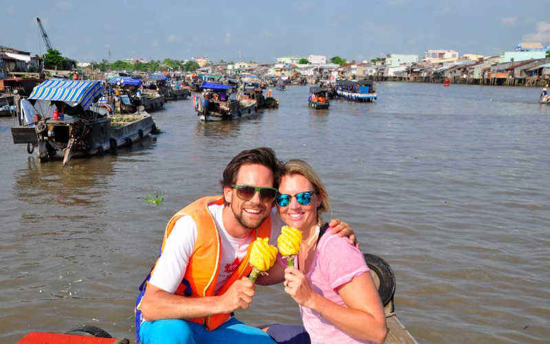 Marché flottant de Phong Dien