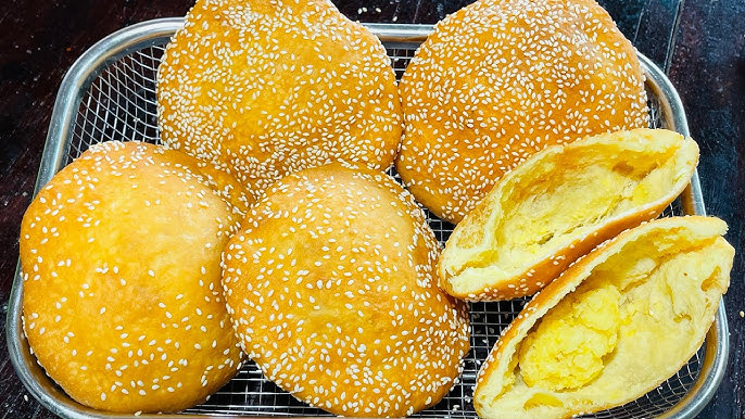 Mung Bean Fried Flat donut ( Bánh Tiêu Đậu Xanh) 