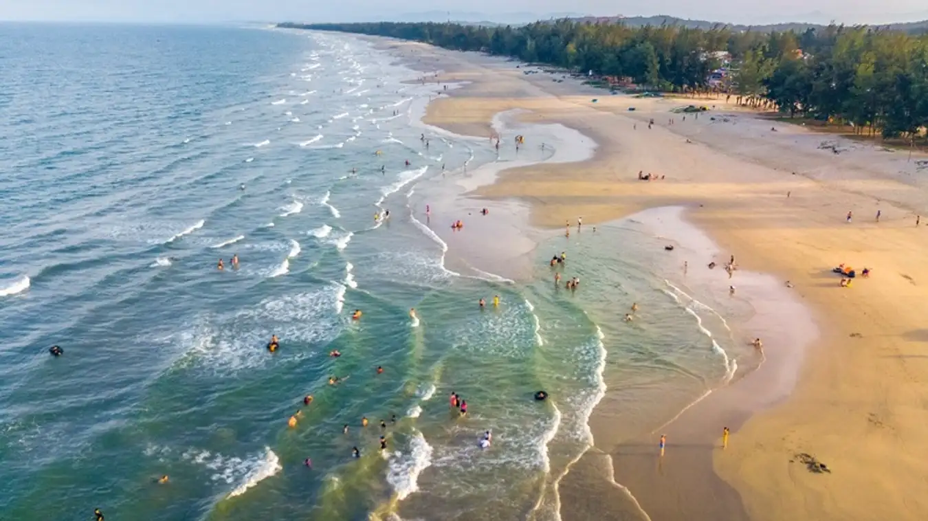 The Best Time to Visit My Khe Beach