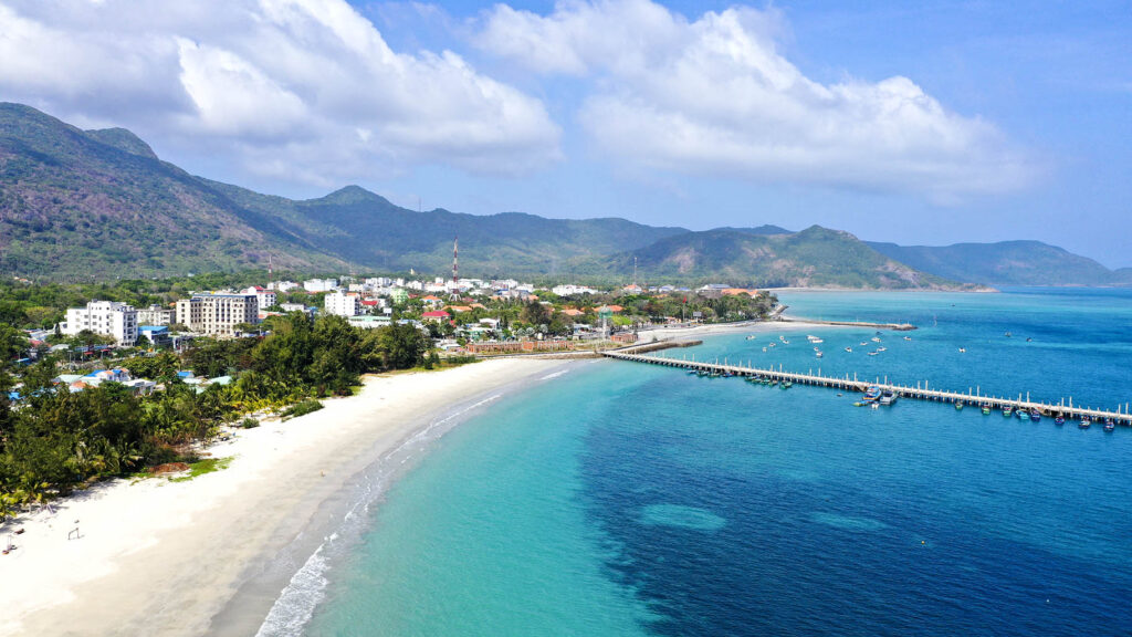 how to get to Con Dao island
