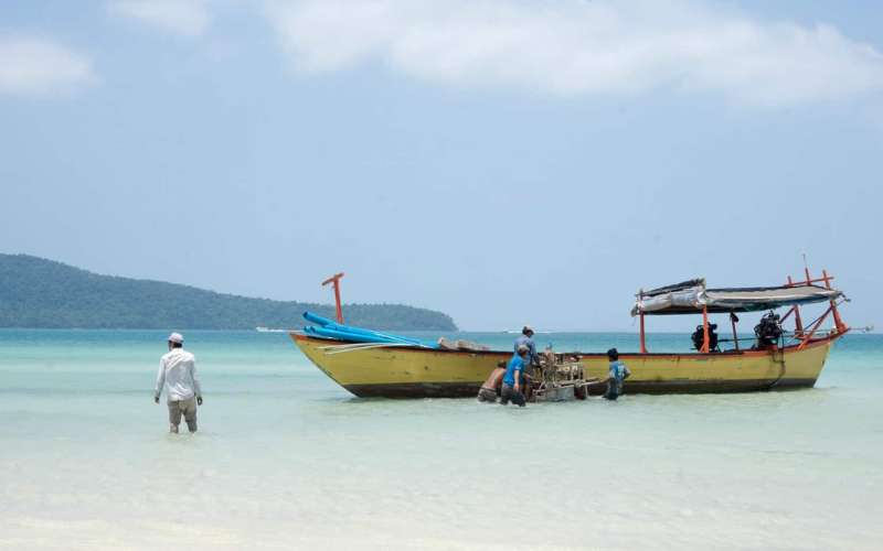 village m'pai bay