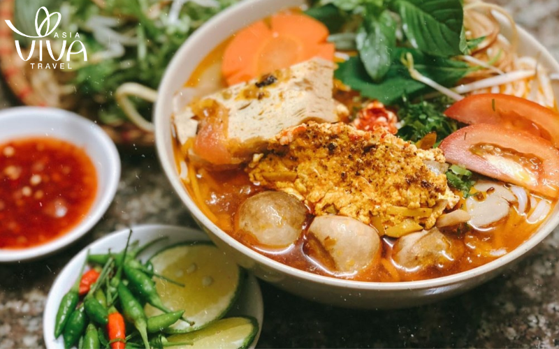 Tagliatelle vegetariane di vermicelli