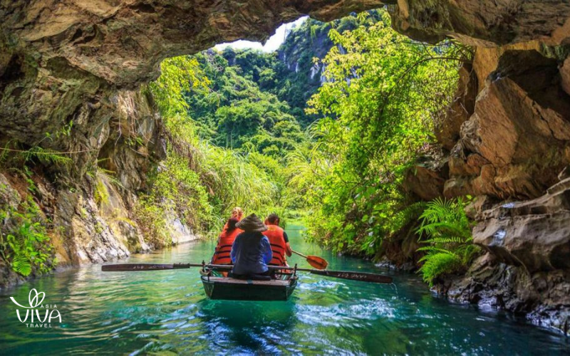 Il sistema di grotte e l’esperienza in barca