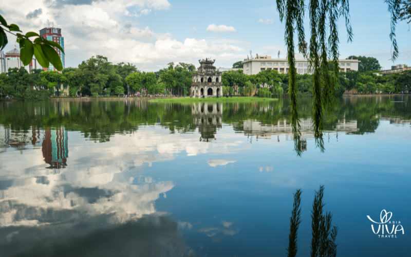 Lago Hoan Kiem, cuore di Hanoi