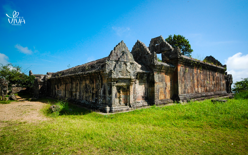 Preah Vihear Temple on the Dangrek Mountains: A Khmer architectural gem