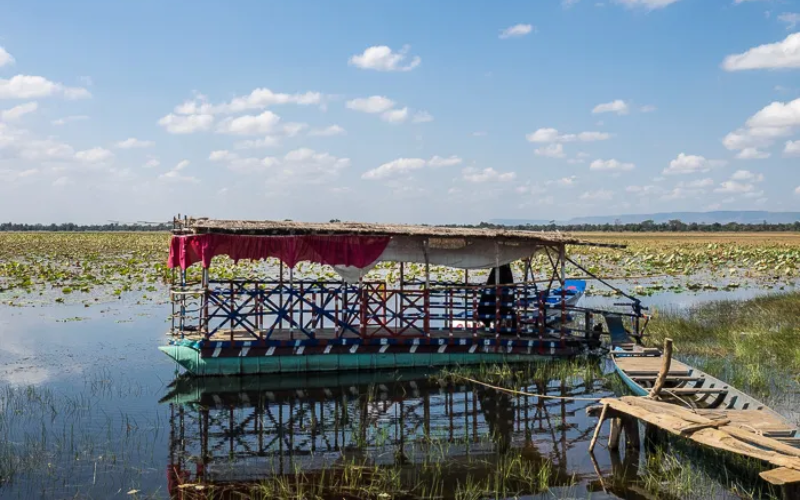 Visites en plein air dans des barays (Meborn Baray + Pol Pot Baray)