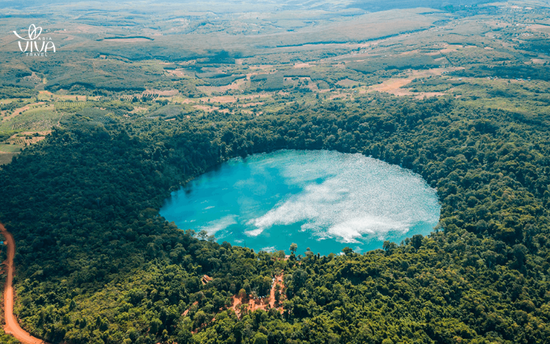 Yeak Loam Lake_ Nature’s tranquil retreat