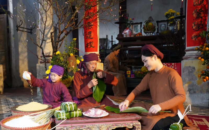 Le Banh chung est un plat traditionnel du jour de l'An vietnamien