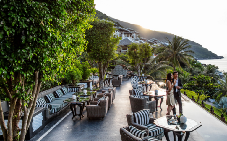 Une vue imprenable sur la mer depuis le restaurant