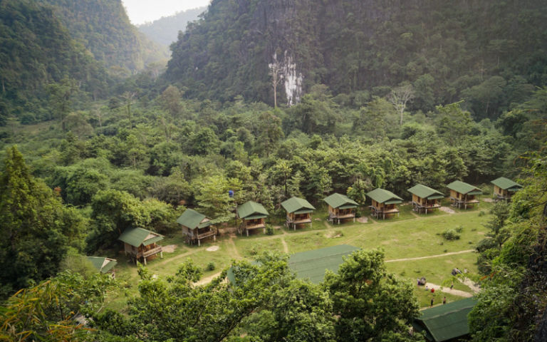 Green Climbers Home à Thakhek, au Laos, est un paradis pour les grimpeurs débutants et avancés avec plus de 400 itinéraires de 4 à 8 c
