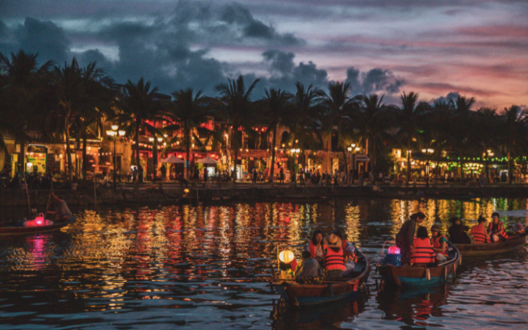 Hoi An, tra lanterne e poesia tropicale