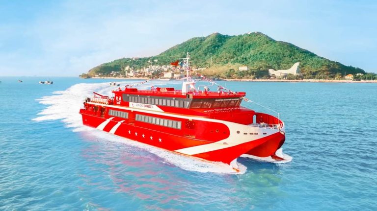Visit Con Dao by ferry