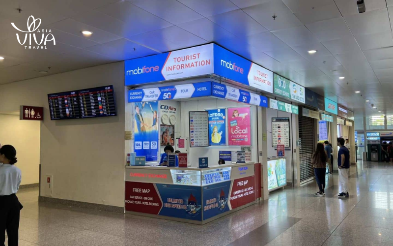 SIM card and currency exchange at Vietnam airports
