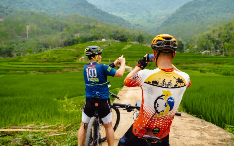 faire-du-velo-pu-luong