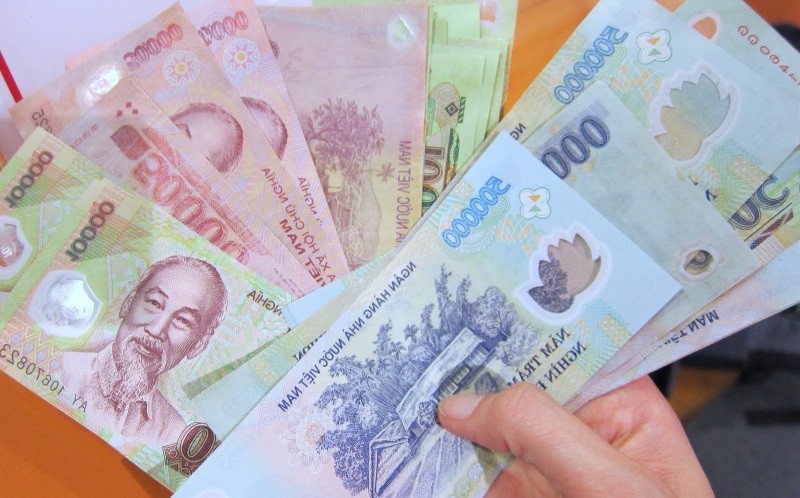 Tips for payment : Cash is king