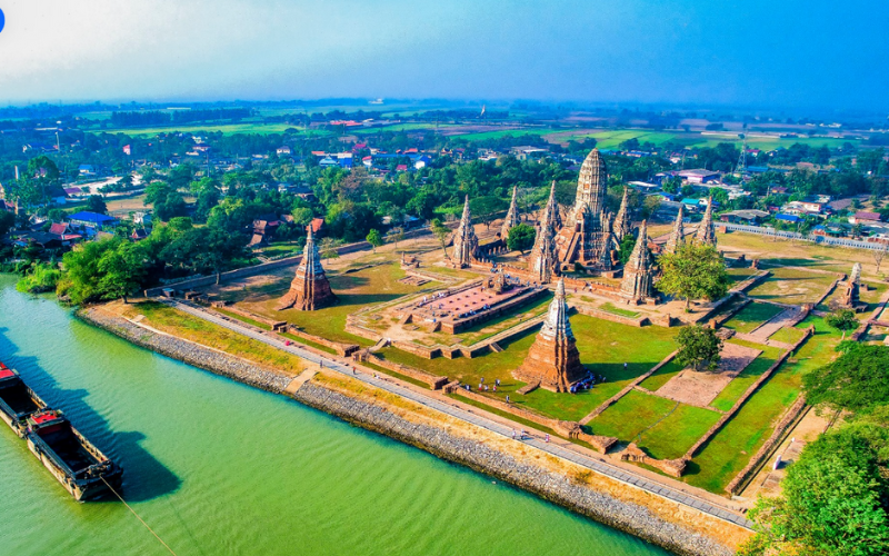 Vue panoramique des ruines d’Ayutthaya, ancienne capitale du royaume de Siam