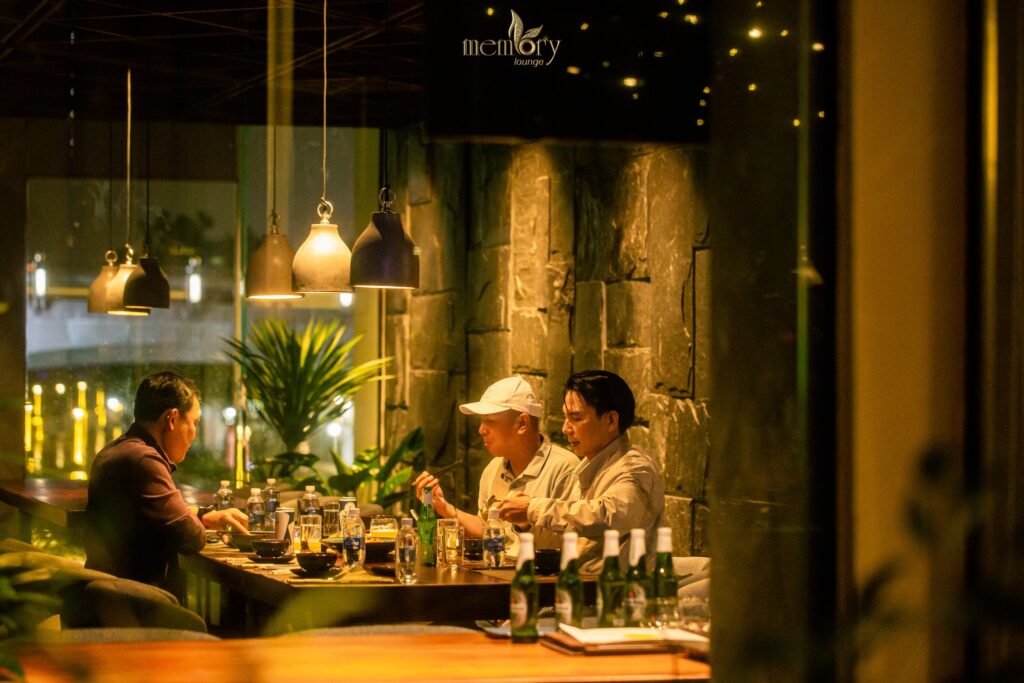 Memory Lounge – Han River, Da Nang