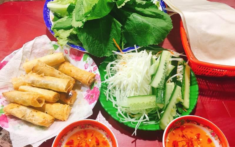 Ram Cuon Cai Di Hoa (Di Hoa’s crispy spring rolls)