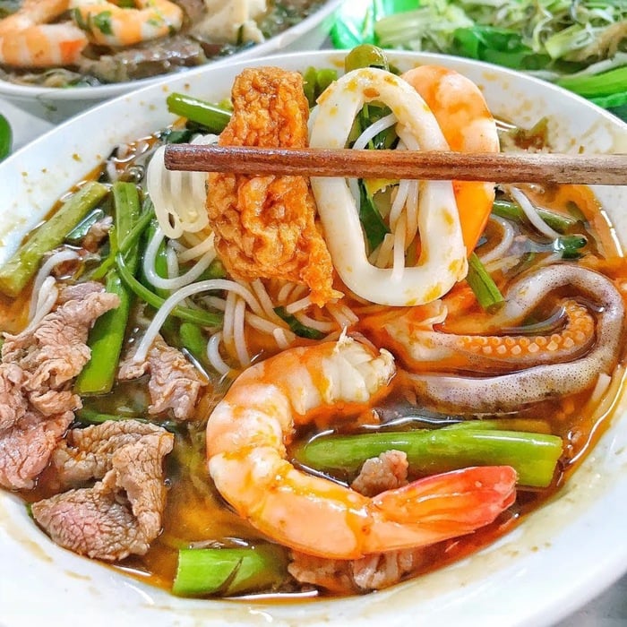 Thanh Huong Quan – One of Da Nang’s Most Famous Seafood Noodle Spots