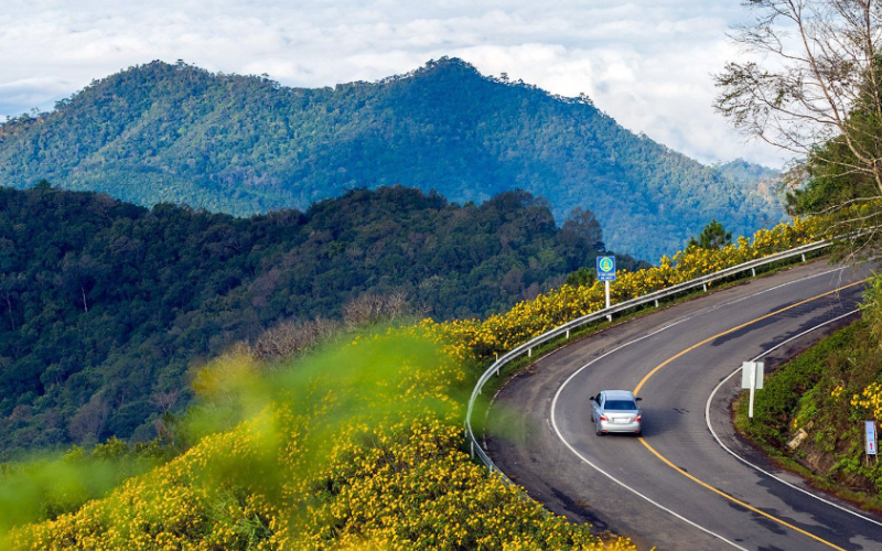 La boucle de Mae Hong Son dans les montagnes du nord de la Thaïlande