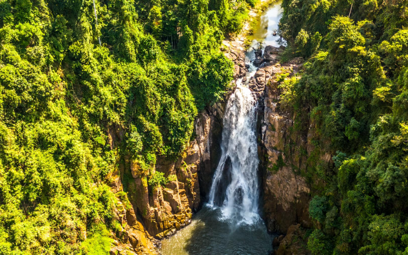 Formations rocheuses de Sam Phan Bok, Grand Canyon de Thaïlande